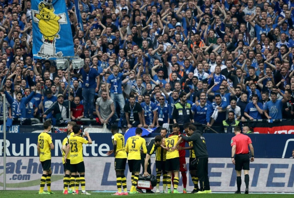 FC Schalke 04 v Borussia Dortmund - Bundesliga