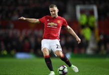 Jose Mourinho käänsi kelkkansa – kehui nuorta ManU-puolustajaa vuolaasti