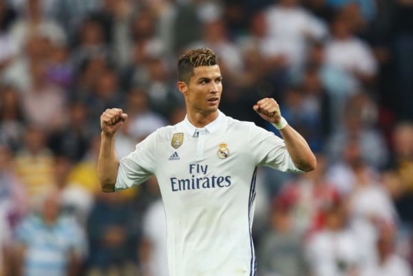 Real Madrid CF v Club Atletico de Madrid - UEFA Champions League Semi Final: First Leg