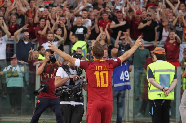 AS Roma v Genoa CFC - Serie A