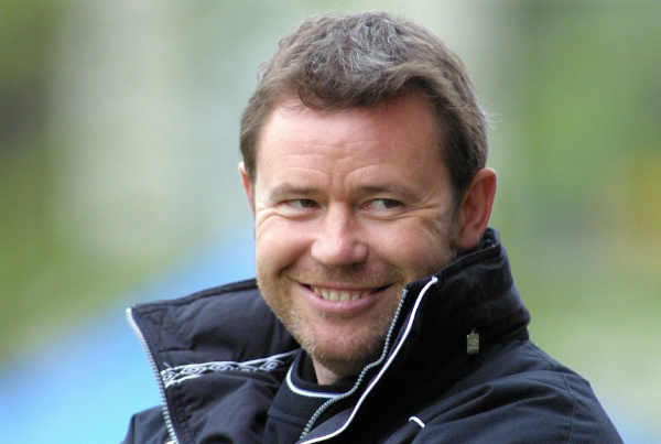 t_armstrongkeith20010528