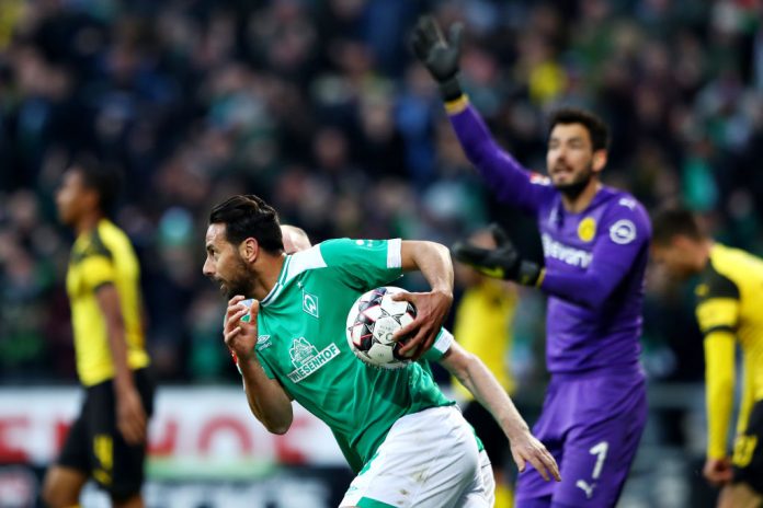 SV Werder Bremen v Borussia Dortmund - Bundesliga