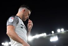 Ratista kärähtänyt jalkapalloilija palasi heti kokoonpanoon ja maajoukkueeseen – fanit raivoissaan: ”Hävetkää”