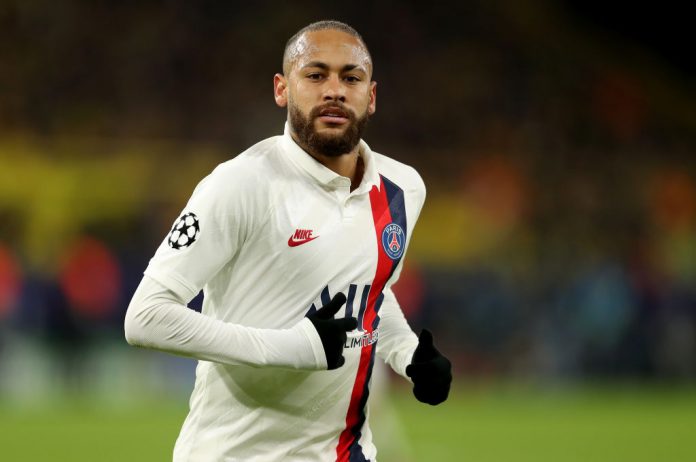 Borussia Dortmund v Paris Saint-Germain - UEFA Champions League Round of 16: First Leg