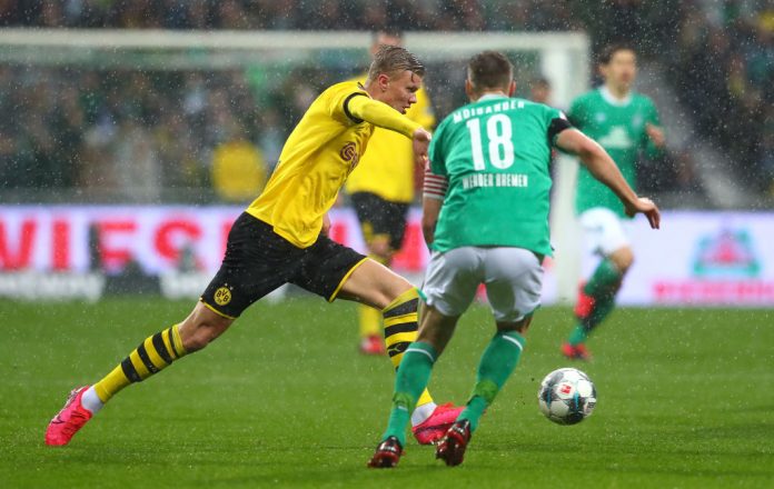 SV Werder Bremen v Borussia Dortmund - Bundesliga