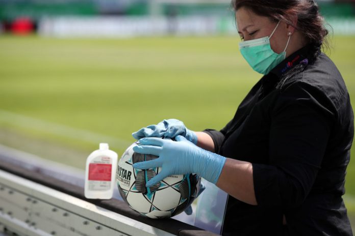 SpVgg Greuther Fürth v Hamburger SV - Second Bundesliga