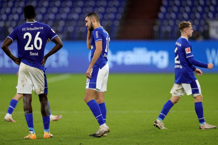 FC Schalke 04 v VfB Stuttgart - Bundesliga